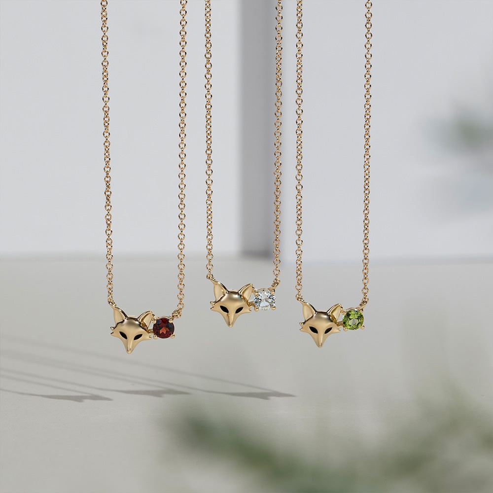 gardenia-garnet-fox-necklace-in-9ct-yellow-gold-135n0423049 Flatlay